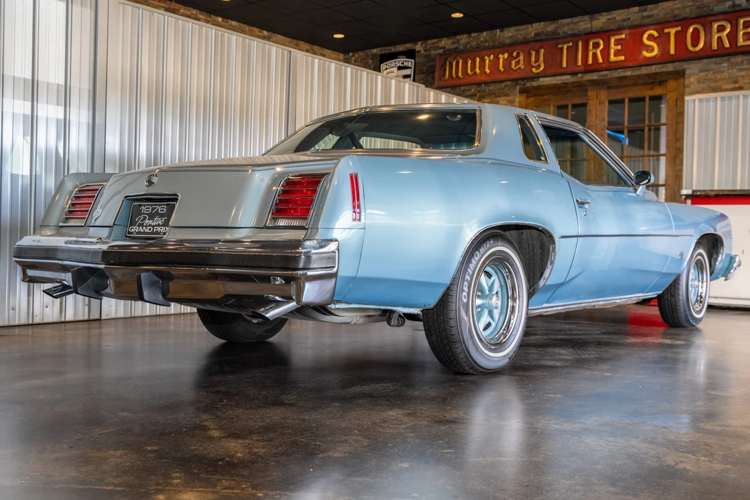 1976 Pontiac Grand Prix 3rd+ Gen - Image 4 of 31