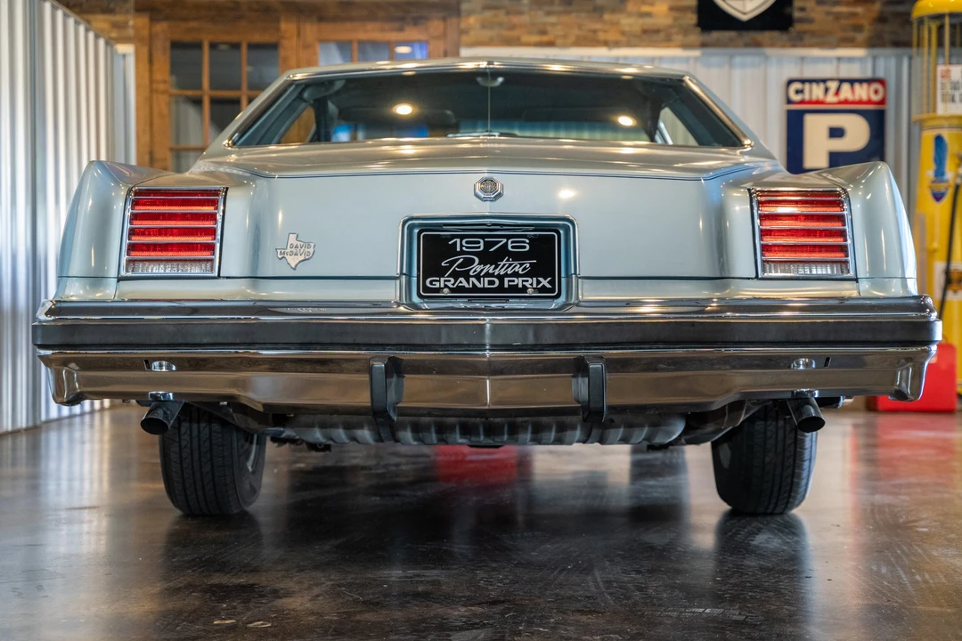 1976 Pontiac Grand Prix 3rd+ Gen - Image 5 of 31