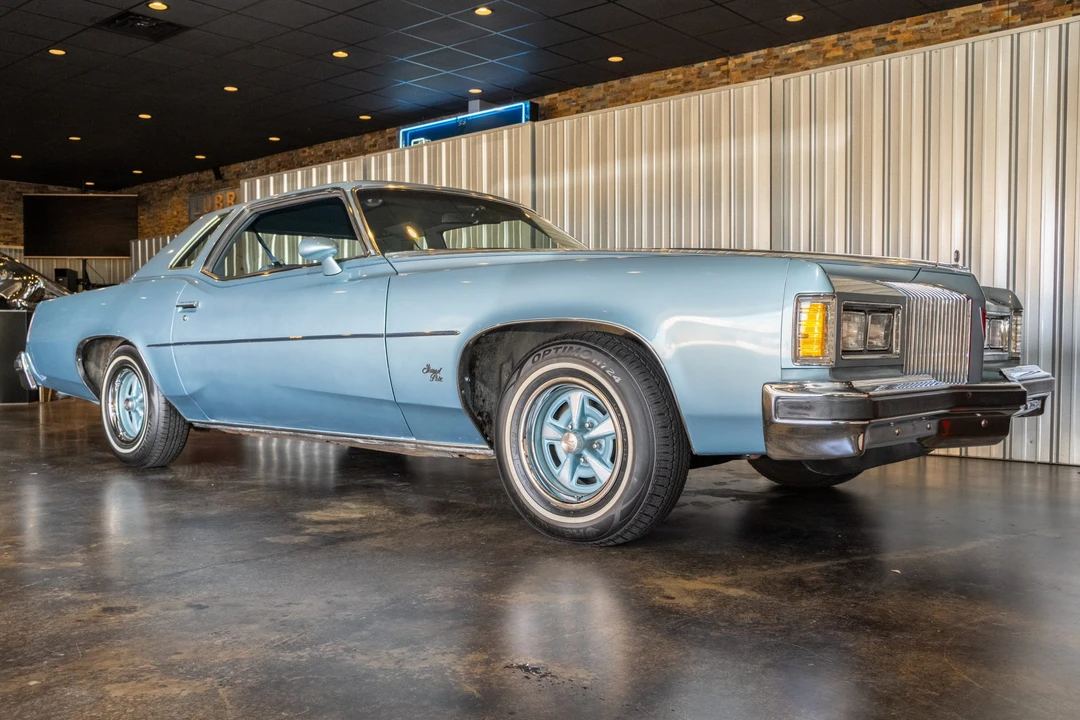 1976 Pontiac Grand Prix 3rd+ Gen - Image 2 of 31