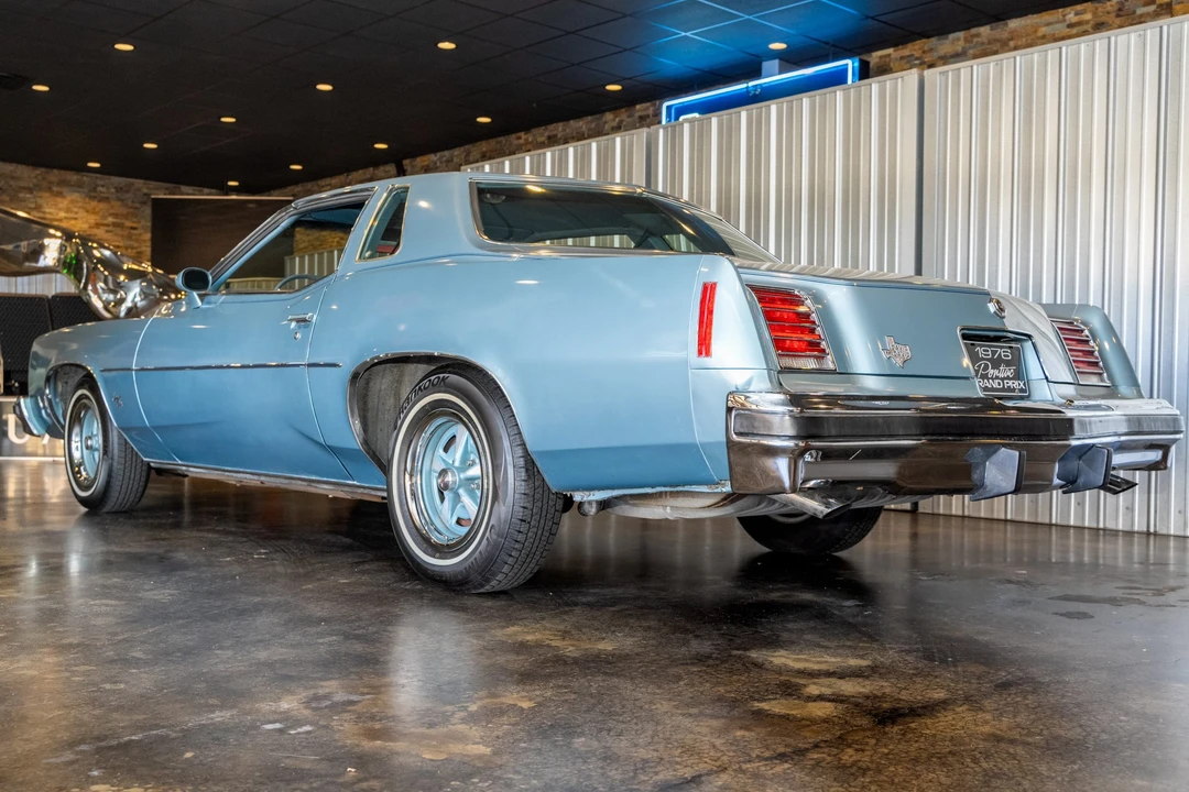 1976 Pontiac Grand Prix 3rd+ Gen - Image 6 of 31