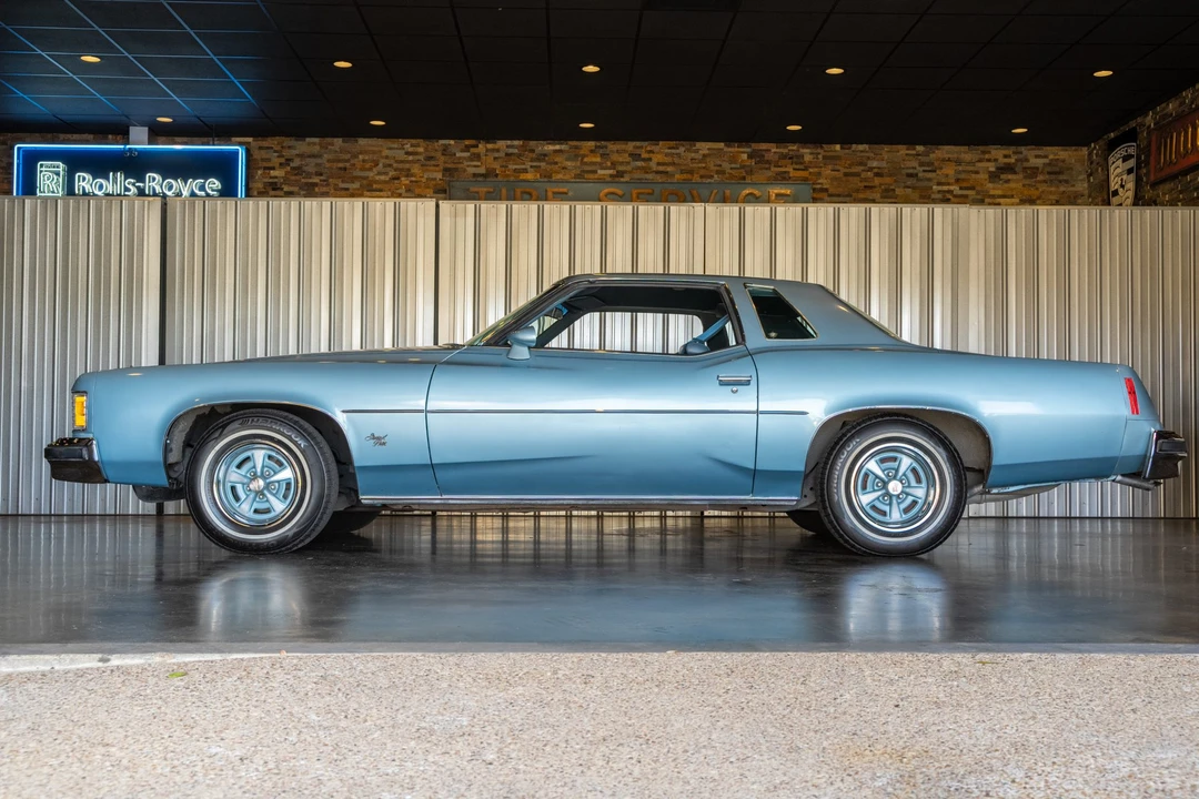 1976 Pontiac Grand Prix 3rd+ Gen - Image 7 of 31