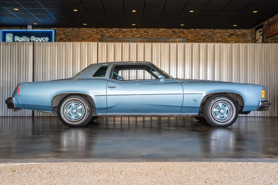 1976 Pontiac Grand Prix 3rd+ Gen - Image 3 of 31