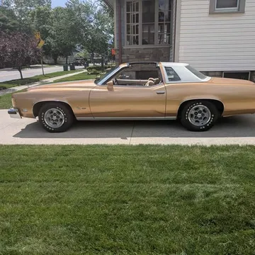 1976 Pontiac Grand Prix SE Coupe 2D