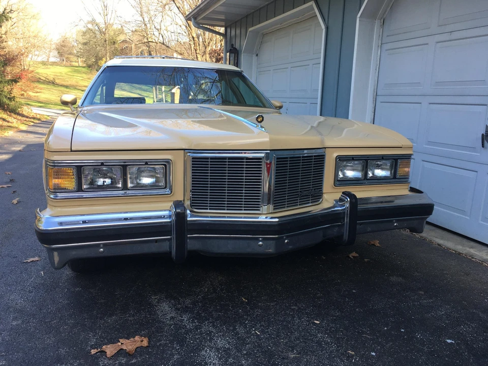 1976 Pontiac Safari - Image 8 of 31