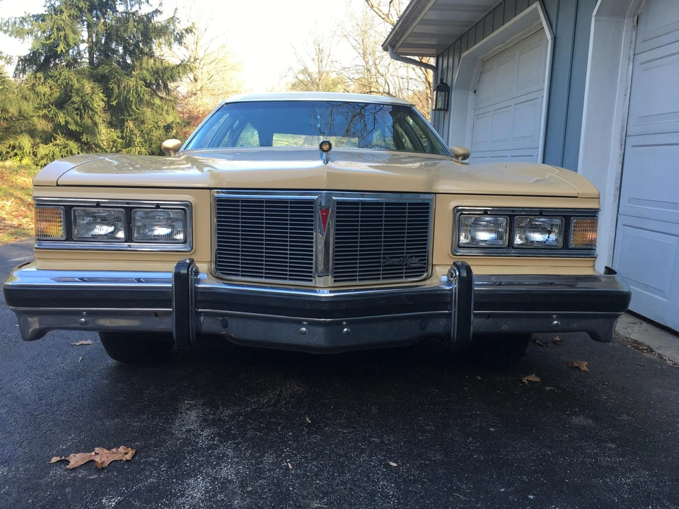 1976 Pontiac Safari - Image 9 of 31