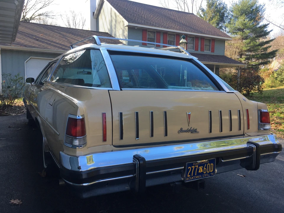 1976 Pontiac Safari - Image 12 of 31
