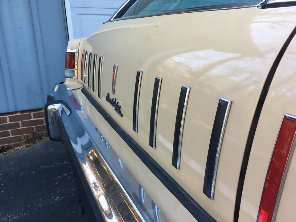 1976 Pontiac Safari - Image 30 of 31