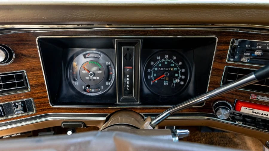 1976 Pontiac Safari - Image 6 of 31