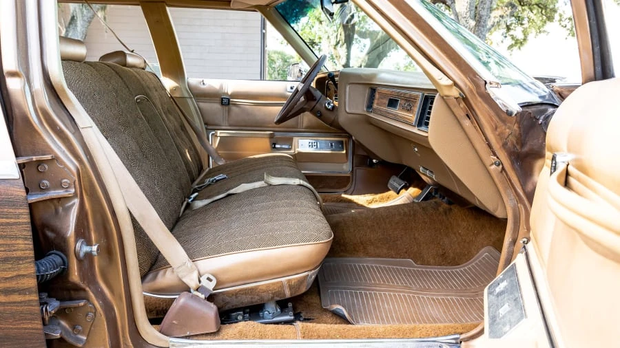 1976 Pontiac Safari - Image 12 of 31