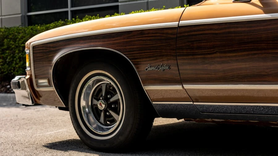 1976 Pontiac Safari - Image 28 of 31