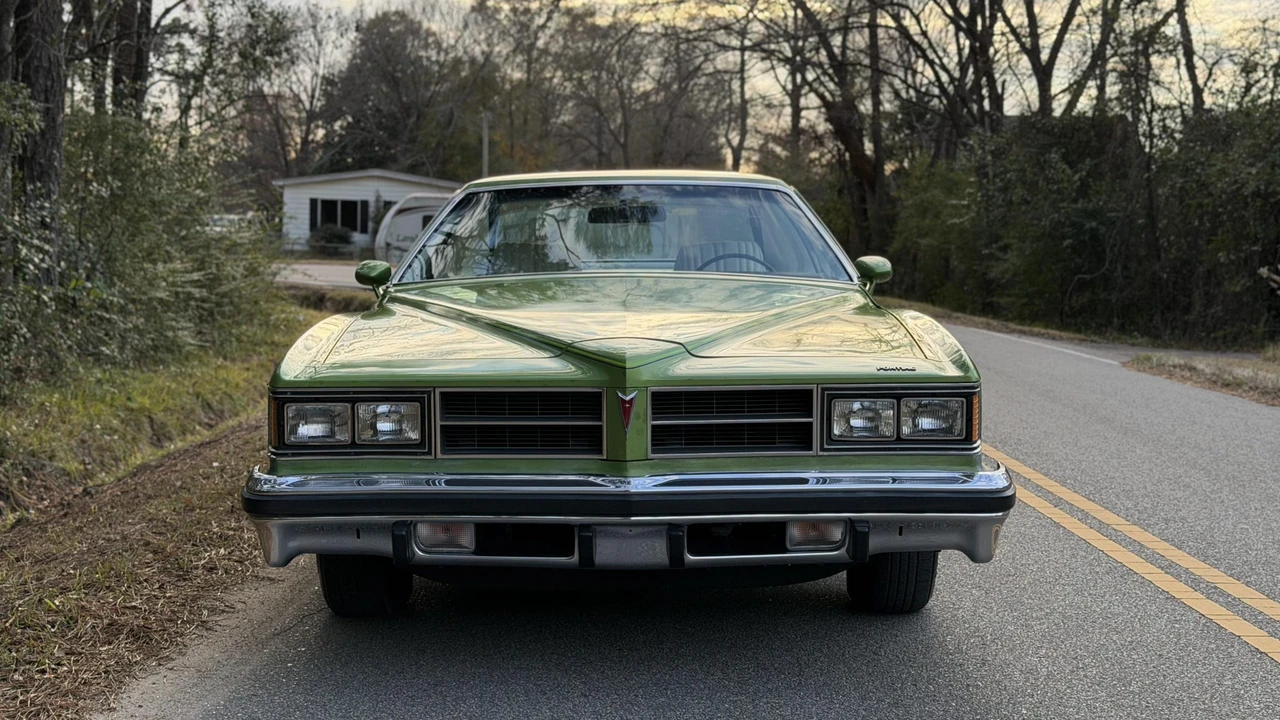 1976 Pontiac LeMans 4th+ Gen - Image 5 of 31