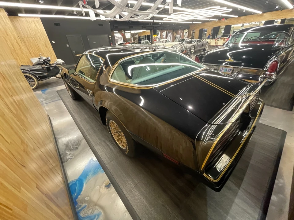1976 Pontiac Firebird Trans Am 2nd Gen - Image 6 of 31