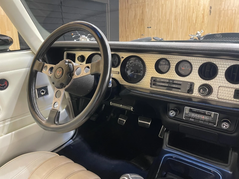1976 Pontiac Firebird Trans Am 2nd Gen - Image 20 of 31