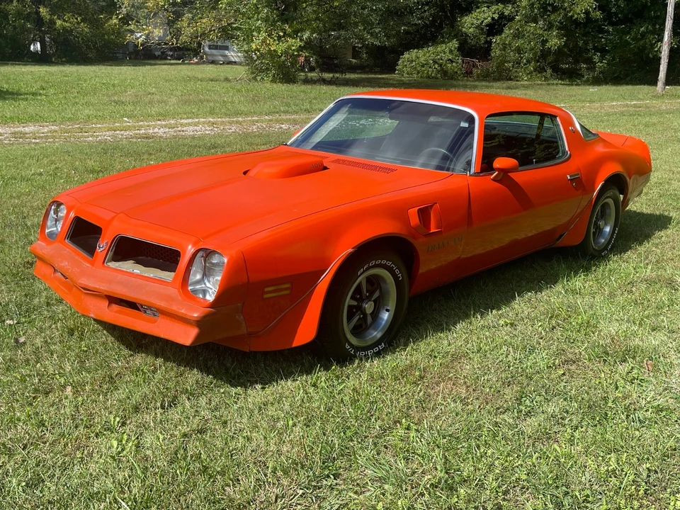 1976 Pontiac Firebird Trans Am 2nd Gen - Image 4 of 21