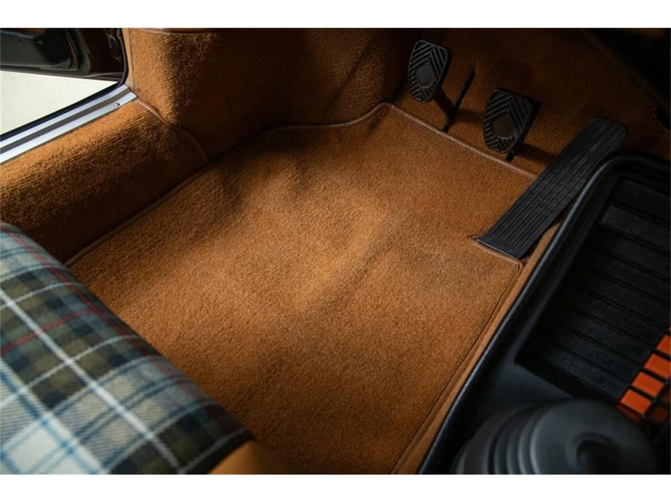 1976 Porsche 911 - Image 21 of 31