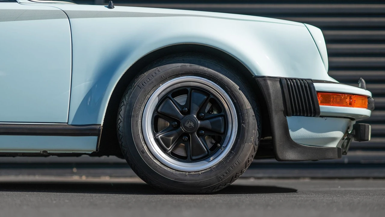 1976 Porsche 930 Turbo - Image 25 of 31