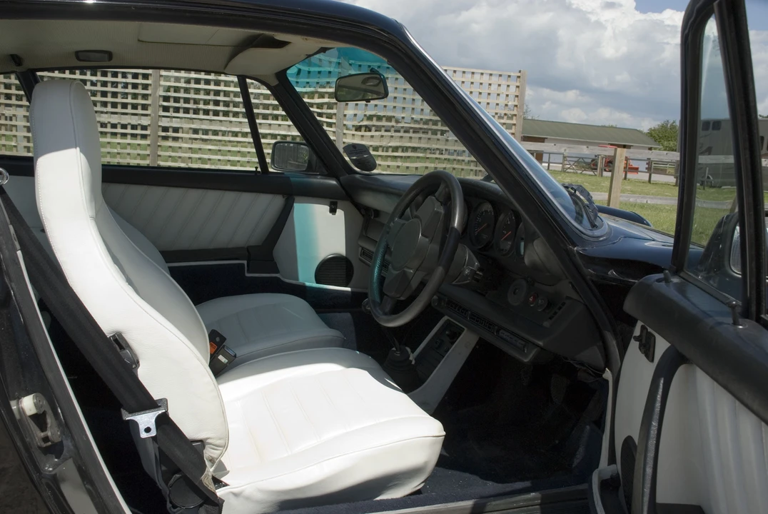 1976 Porsche 930 Turbo - Image 2 of 3