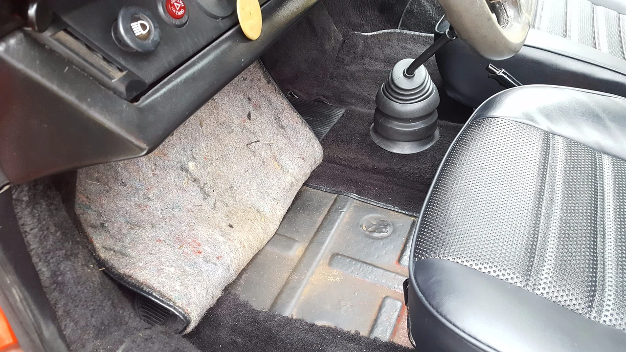 1976 Porsche 911 F-Body LWB - Image 17 of 31