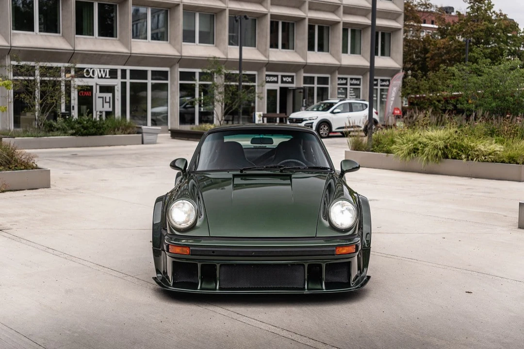 1976 Porsche 934 & 935 - Image 16 of 30