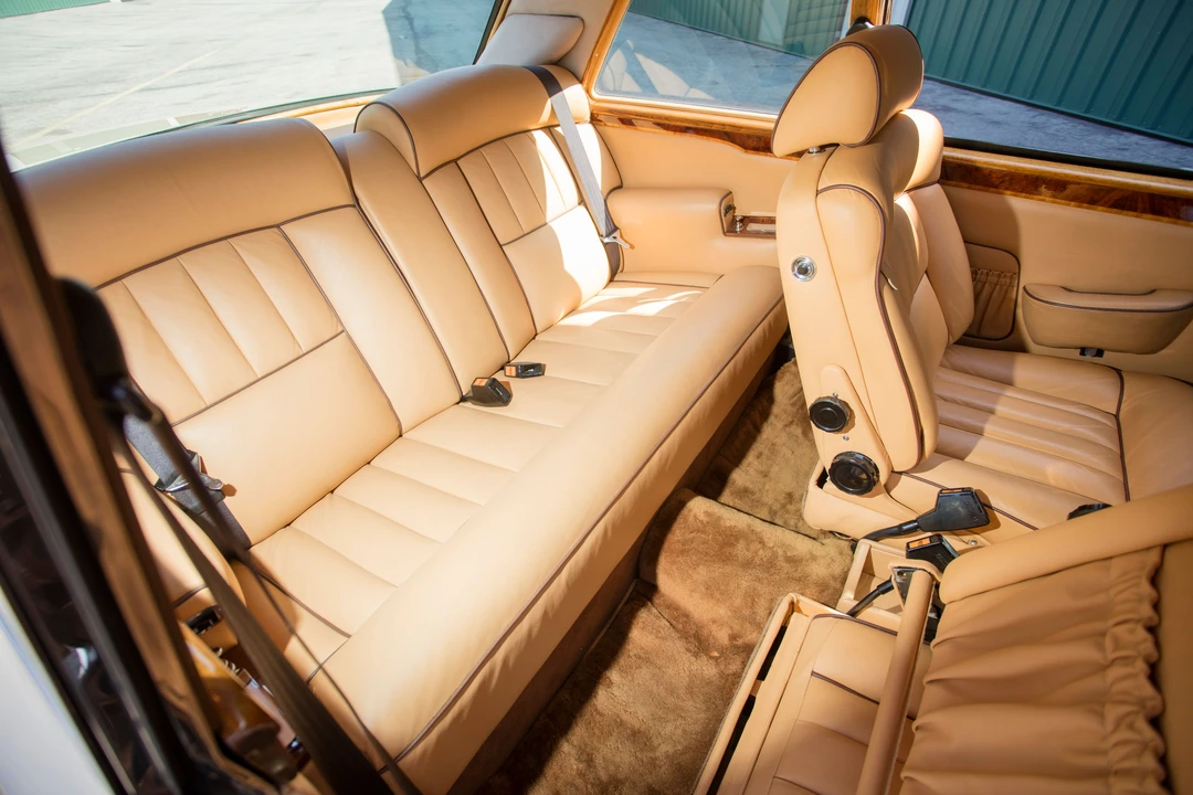 1976 Rolls-Royce Corniche Series I - Image 18 of 27