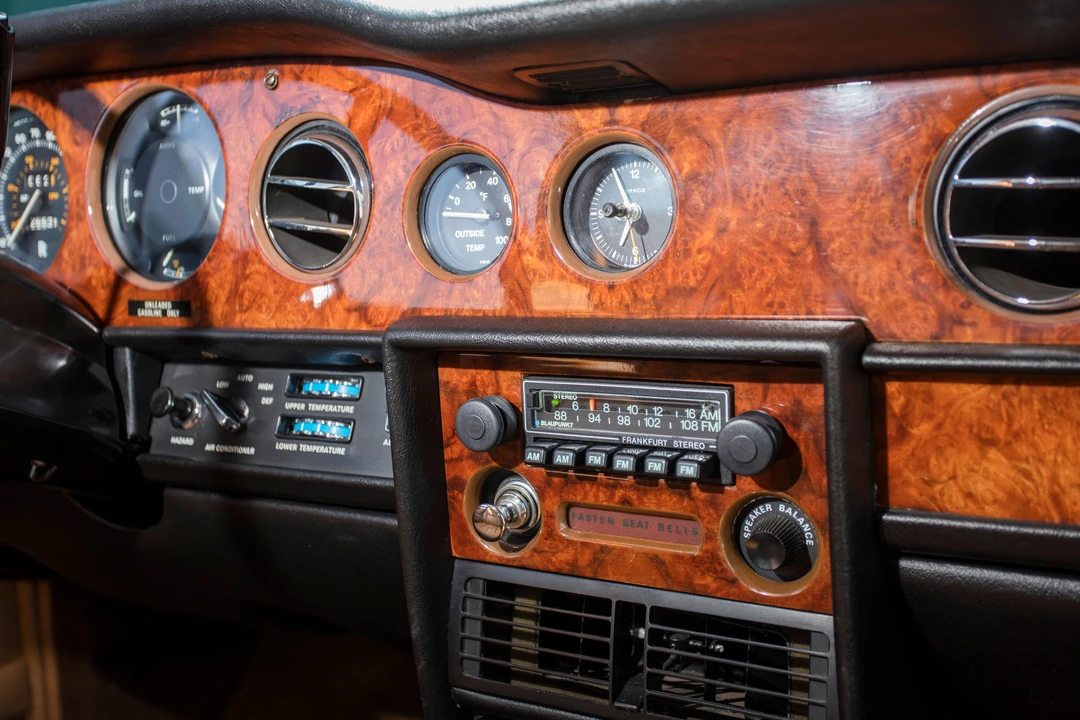 1976 Rolls-Royce Corniche Series I - Image 16 of 27