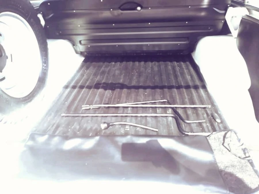 1976 Land Rover Range Rover Classic - Image 10 of 12