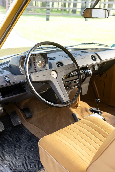 1976 Land Rover Range Rover Classic - Image 14 of 31
