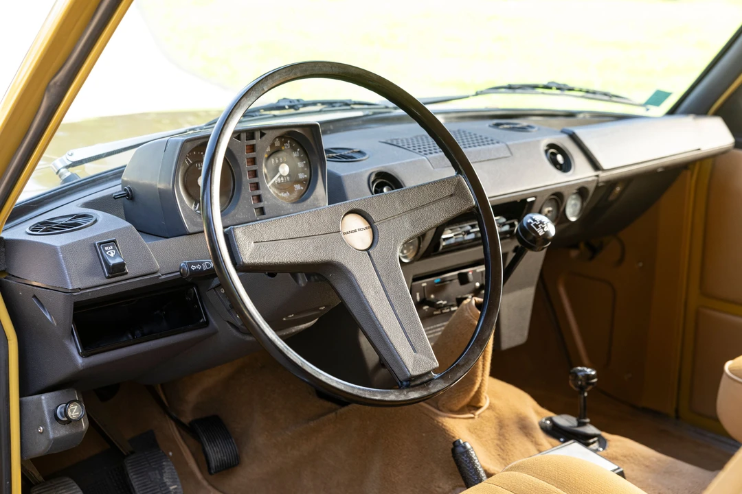 1976 Land Rover Range Rover Classic - Image 13 of 31