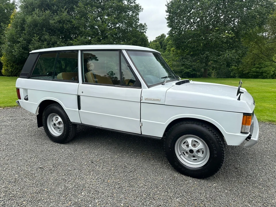1976 Land Rover Range Rover Classic - Image 9 of 31