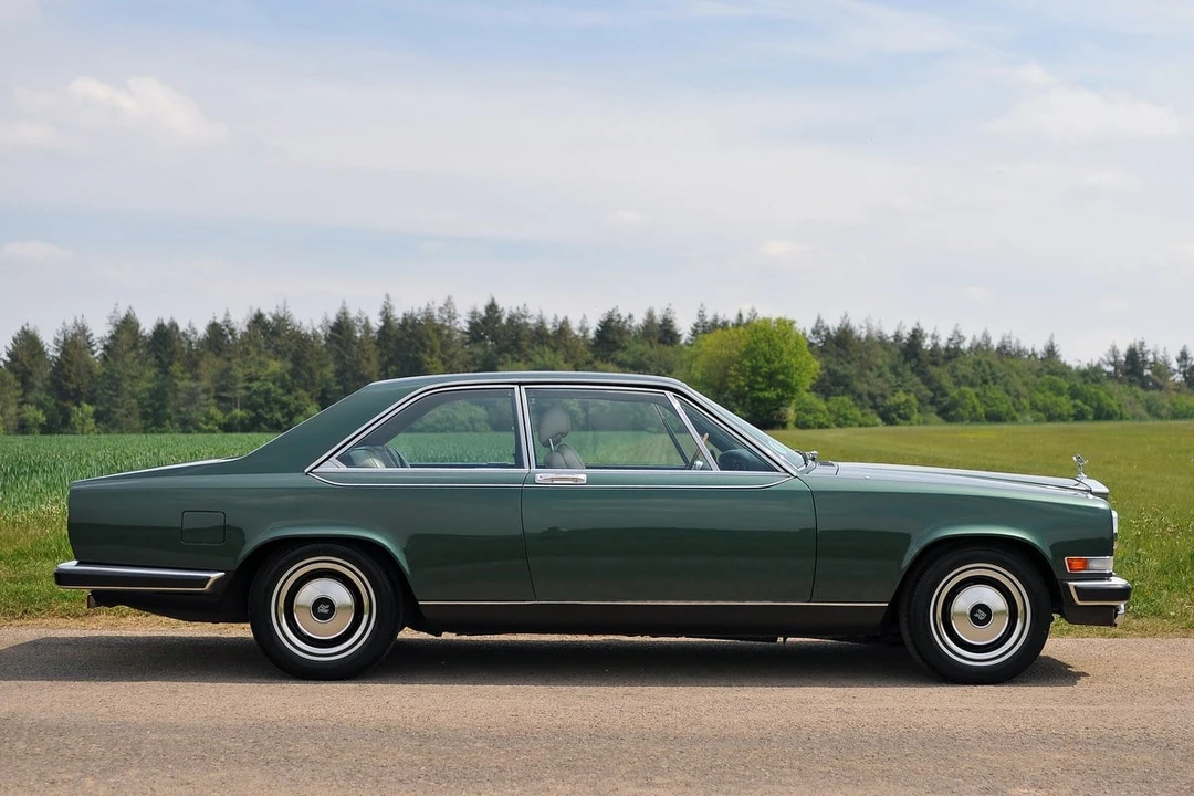 1976 Rolls-Royce - Image 2 of 30