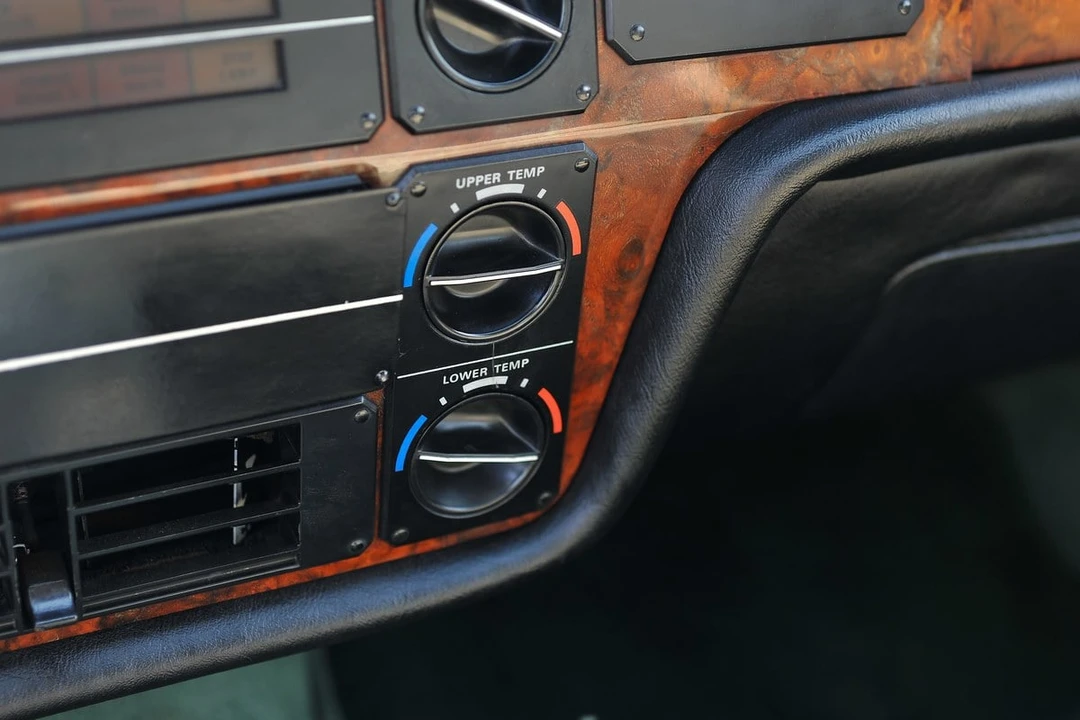 1976 Rolls-Royce - Image 22 of 30