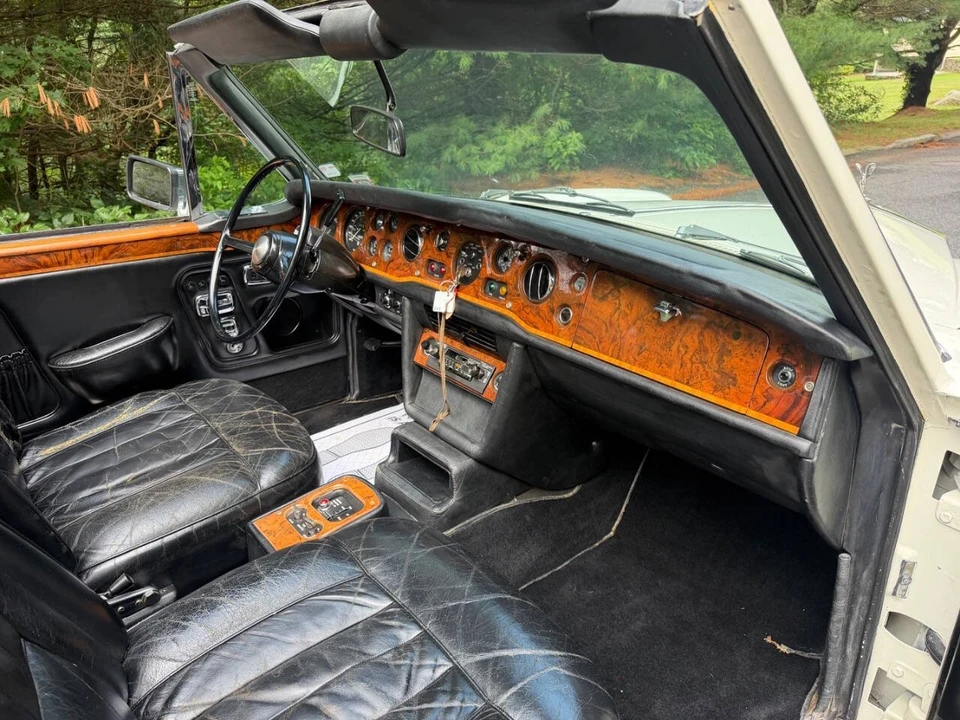 1976 Rolls-Royce Corniche Series I - Image 30 of 31