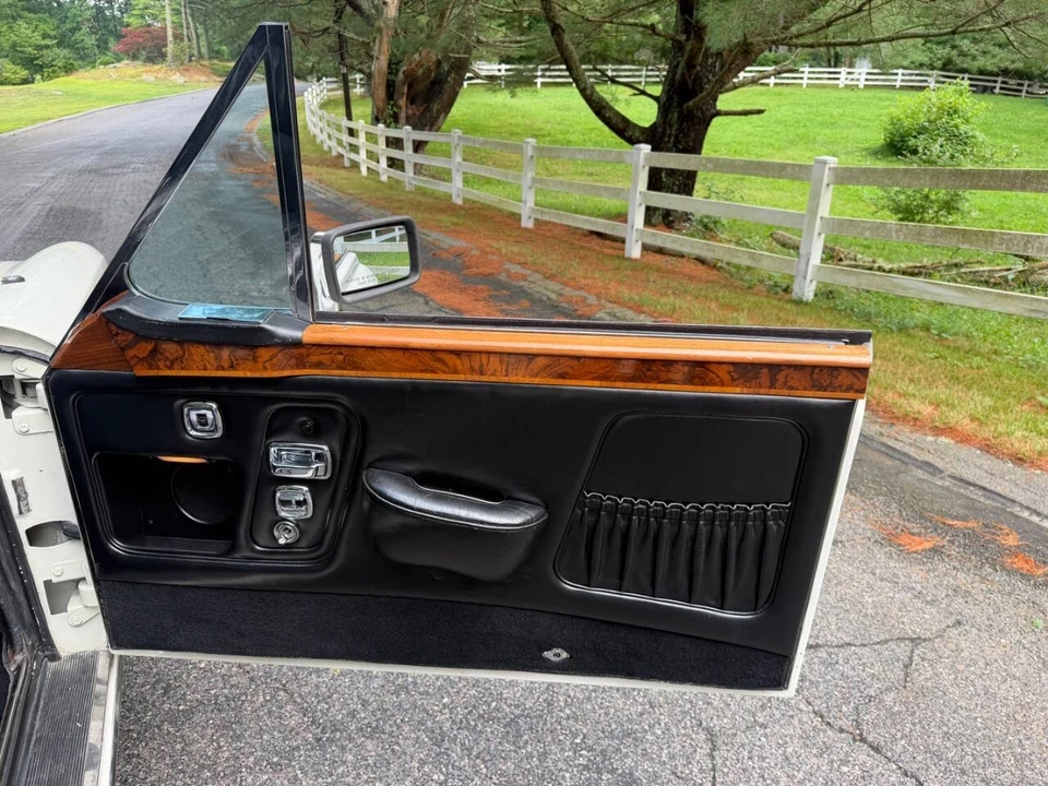 1976 Rolls-Royce Corniche Series I - Image 28 of 31