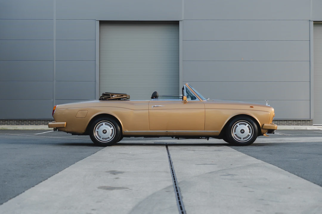 1976 Rolls-Royce Corniche Series I - Image 4 of 31