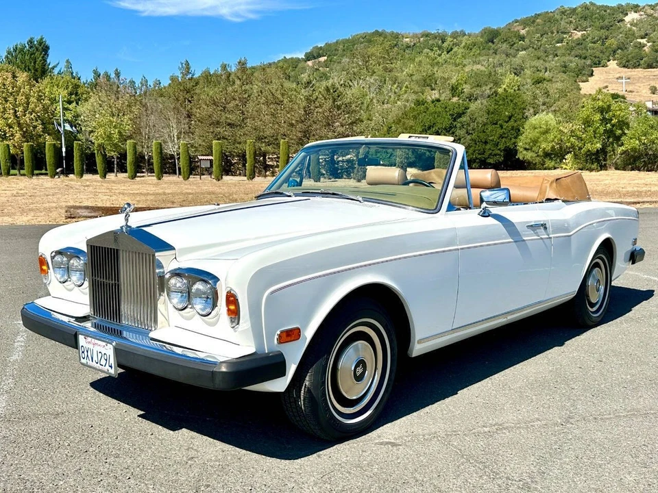 1976 Rolls-Royce Corniche Series I - Image 11 of 12