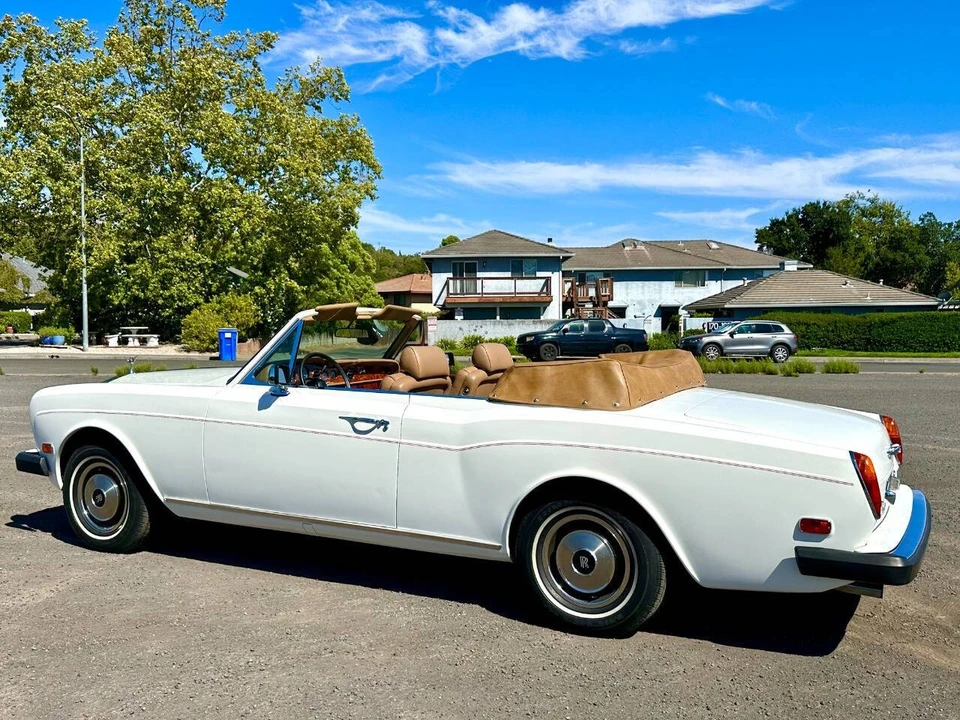 1976 Rolls-Royce Corniche Series I - Image 8 of 12