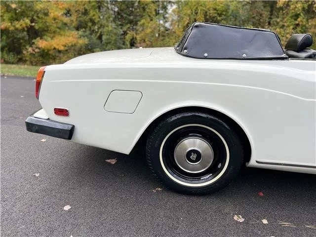 1976 Rolls-Royce Corniche Series I - Image 10 of 12