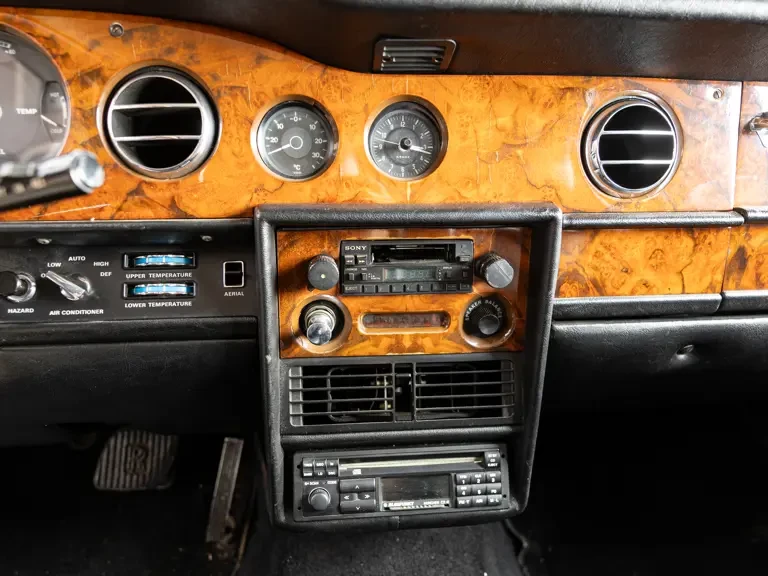 1976 Rolls-Royce Corniche Series I - Image 25 of 31