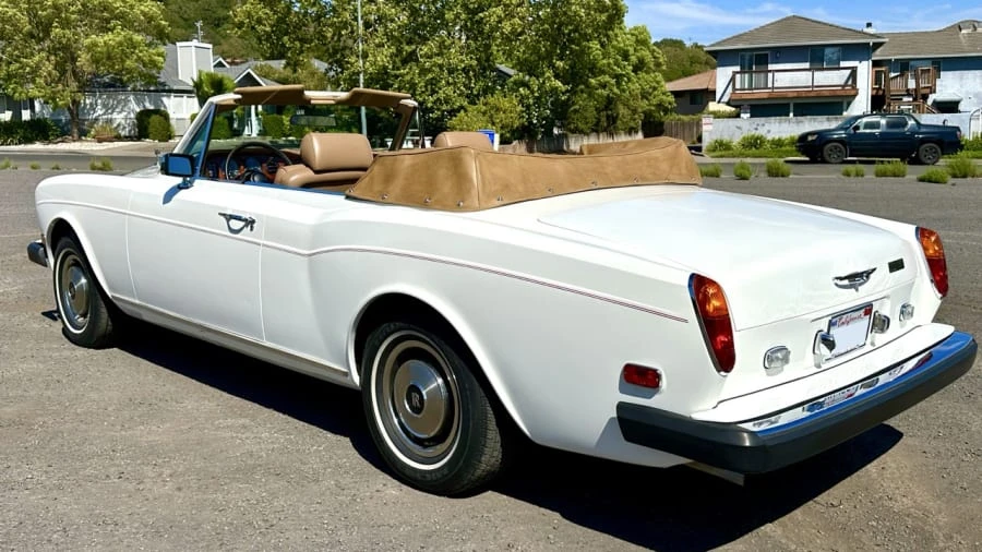 1976 Rolls-Royce Corniche Series I - Image 3 of 31