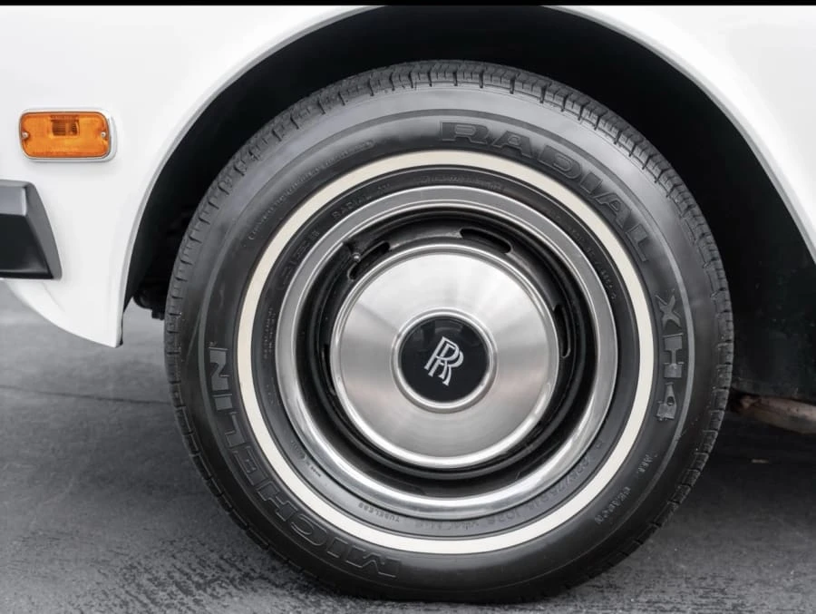 1976 Rolls-Royce Corniche Series I - Image 24 of 31
