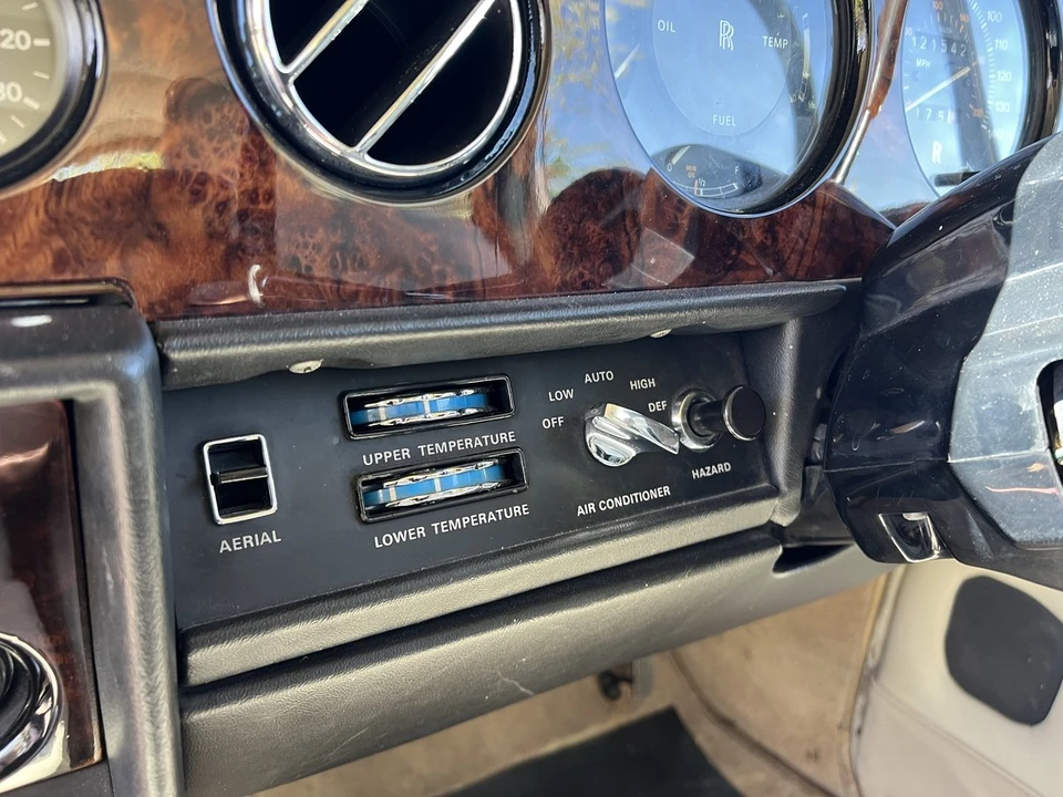 1977 Rolls-Royce Silver Wraith II - Image 28 of 30