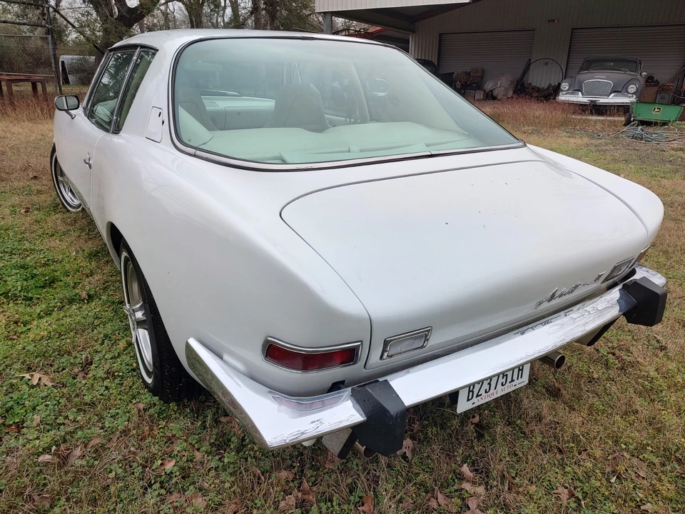 1976 Studebaker Avanti - Image 7 of 21