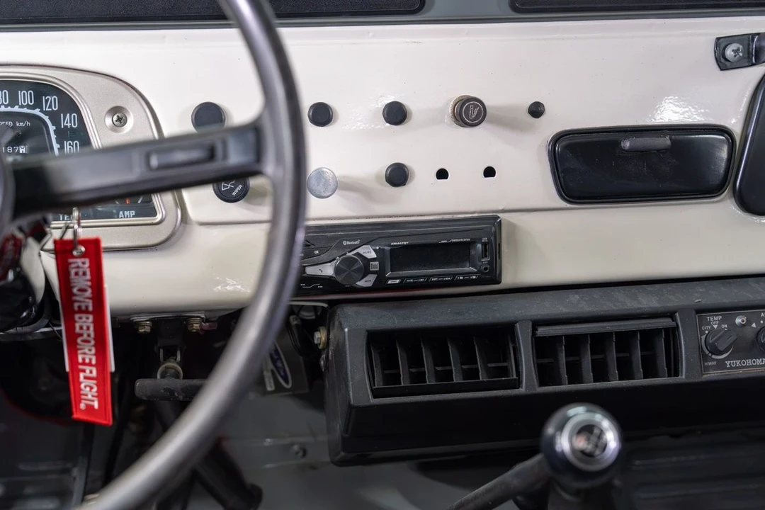 1976 Toyota J40 Land Cruiser - Image 16 of 31