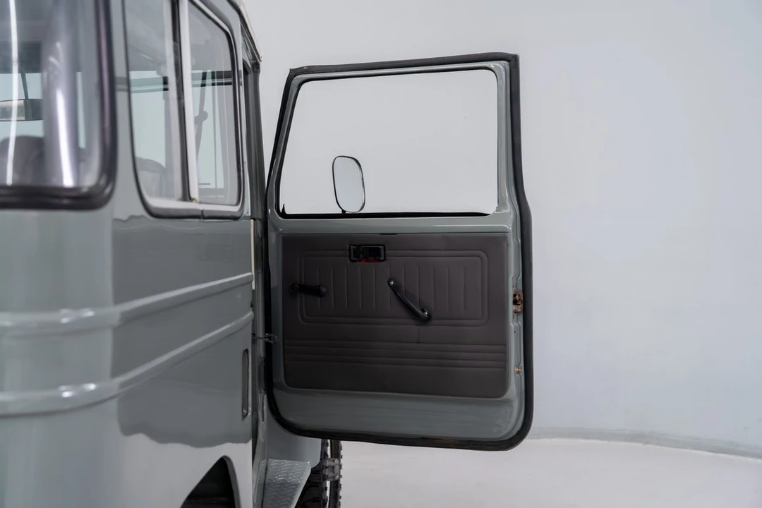1976 Toyota J40 Land Cruiser - Image 11 of 31