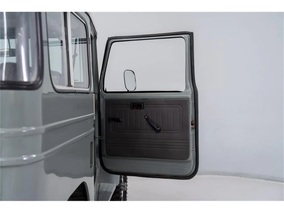 1976 Toyota J40 Land Cruiser - Image 10 of 31