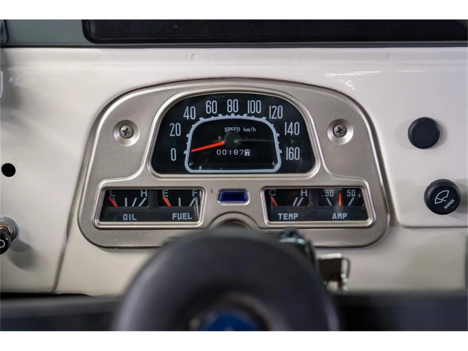 1976 Toyota J40 Land Cruiser - Image 13 of 31