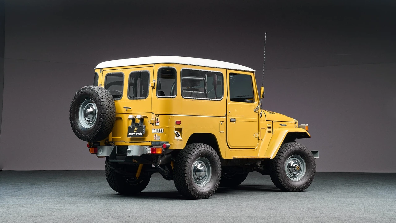1976 Toyota J40 Land Cruiser - Image 9 of 31