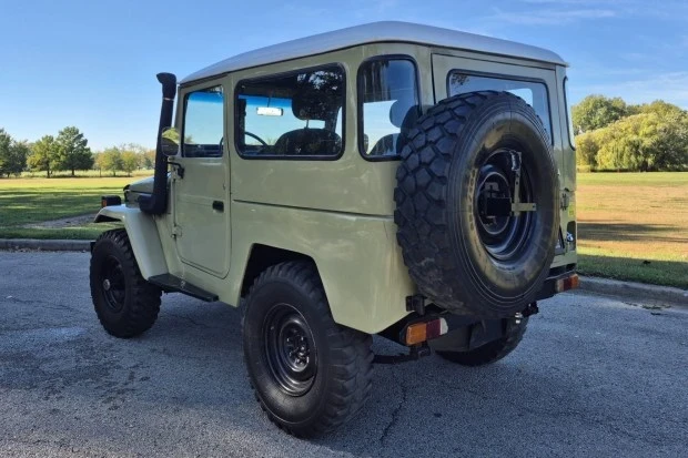 1976 Toyota J40 Land Cruiser - Image 2 of 7