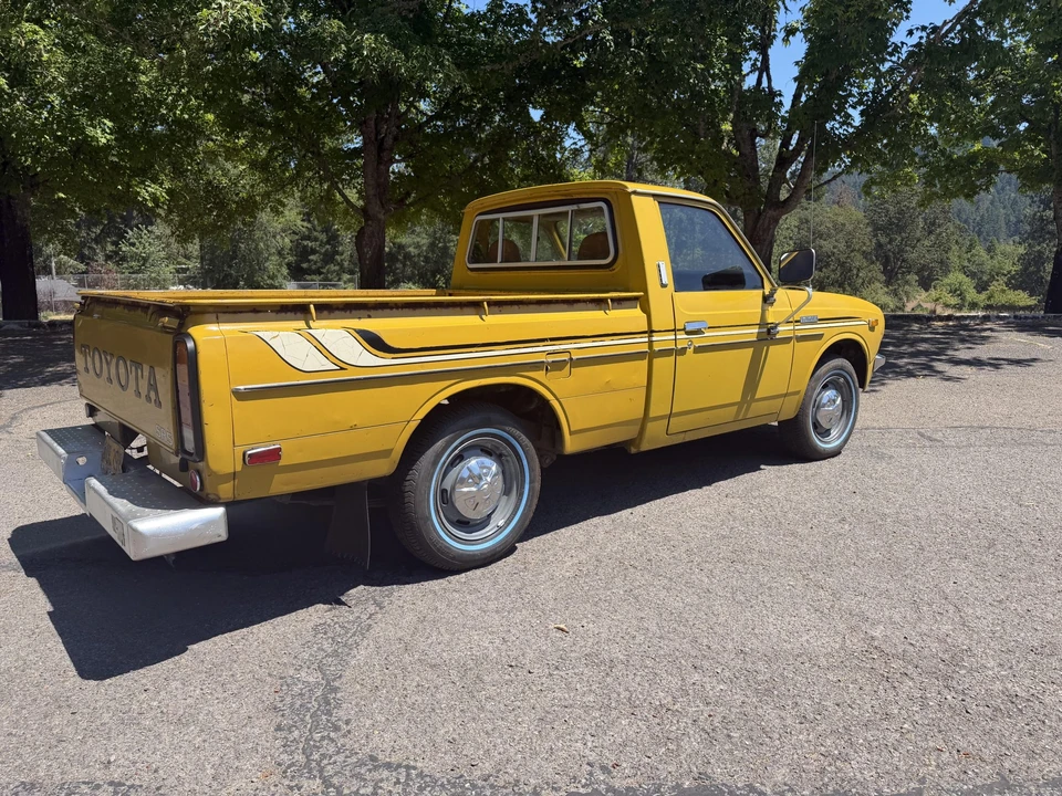 1976 Toyota Hilux 2nd Gen - Image 12 of 31