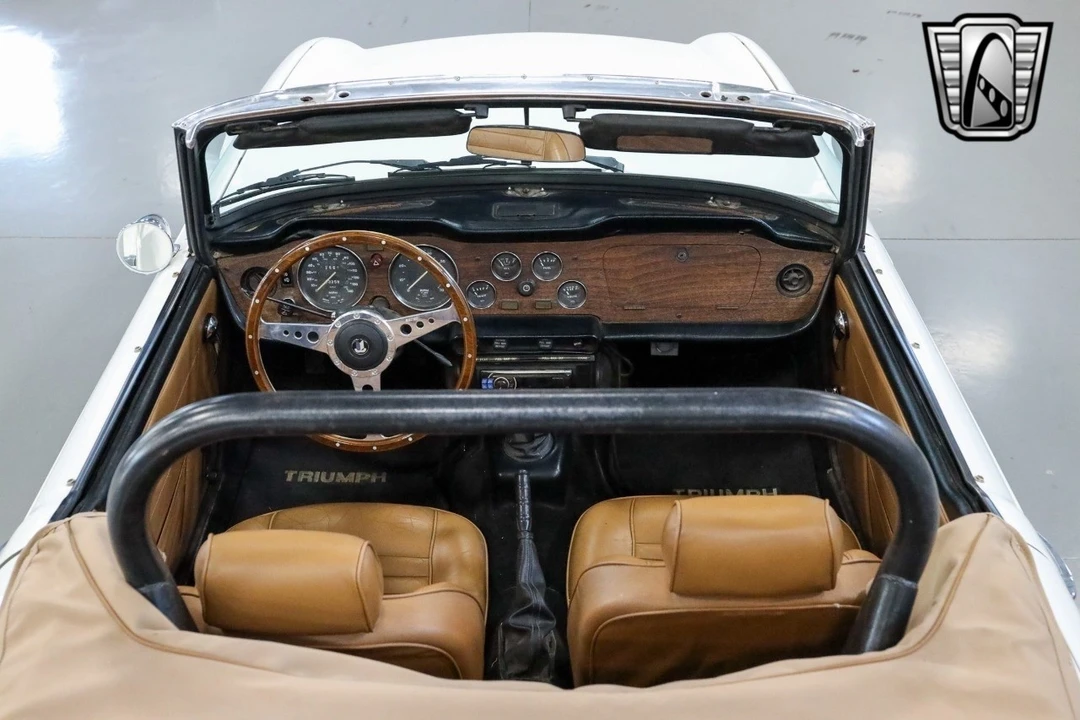 1976 Triumph TR6 (US-spec) - Image 8 of 12